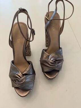 Rachel Zoe  Metallic Rose Gold Knot Front Block Heel Sandals
